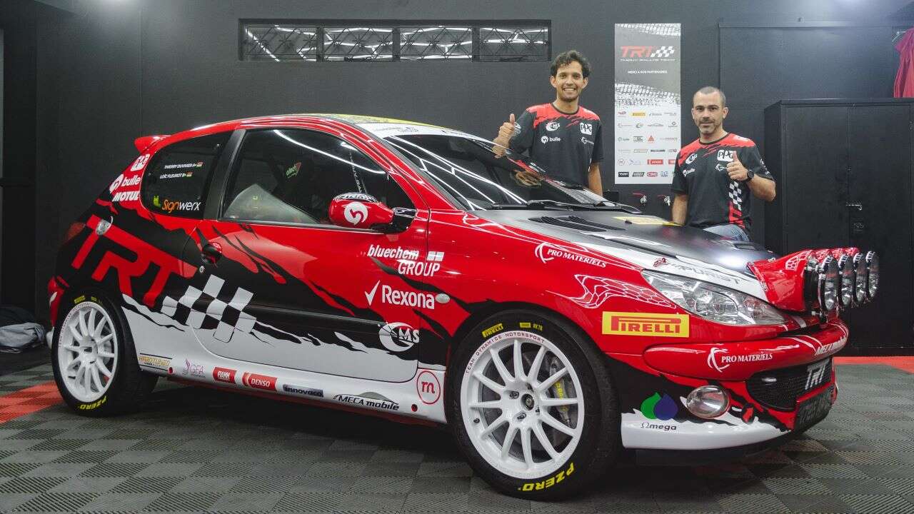 Rallye local : Thierry Duvivier et Loïc Fleurot présentent leur Peugeot ...